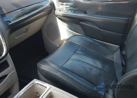 2012 Chrysler Town & Country Touring from USA, damaged, VIN 2C4RC1BG9CR237160